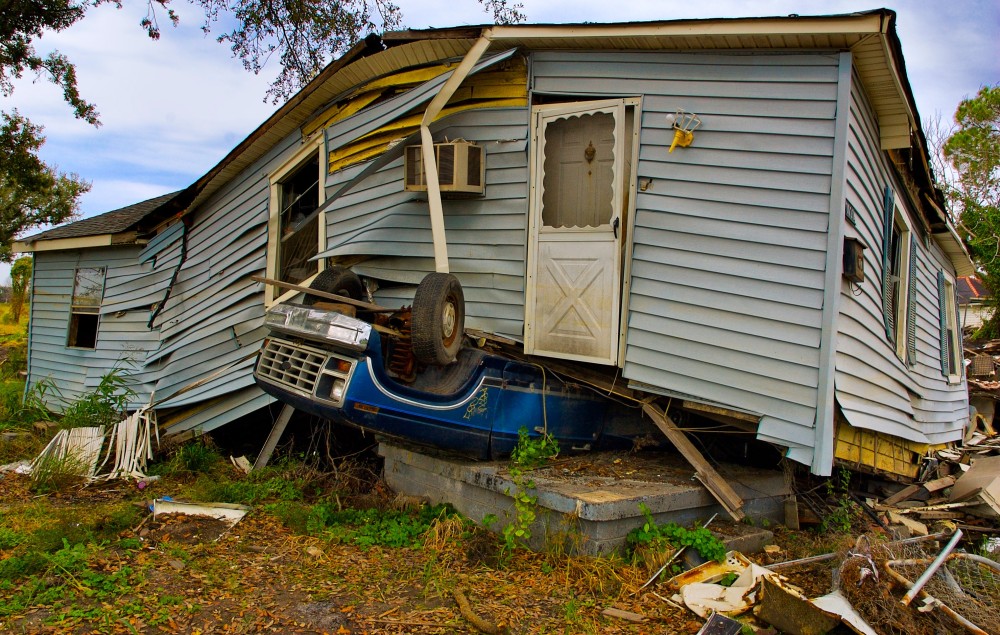 a house ruined by a hurricane