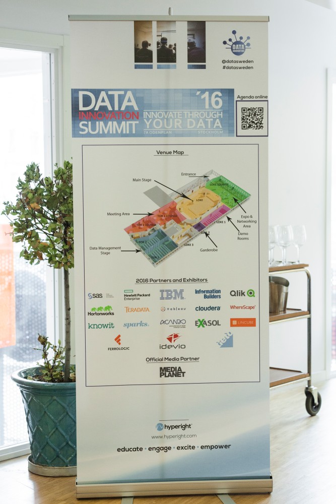 Data Innovation Summit: 5 years of data and analytics journey (2016)
